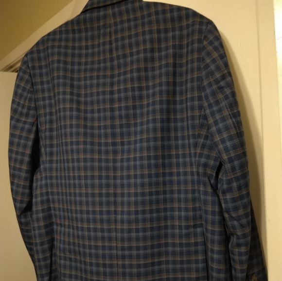 Jacket - Picture 2 of 8